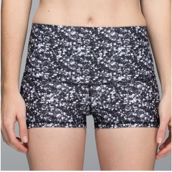 Lululemon Shine Athletic Shorts 2" Roll Down Shimmy Shimmer Black White Sequin - Picture 1 of 7